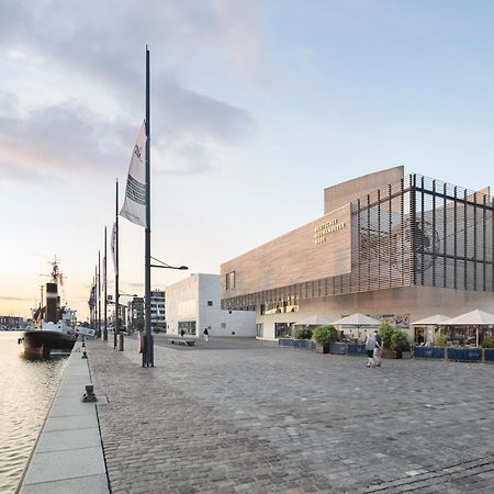 Exklusives Apartment Im Historischen Wohnhaus Mit Kamin, Bad & Viel Platz Bremerhaven Eksteriør billede