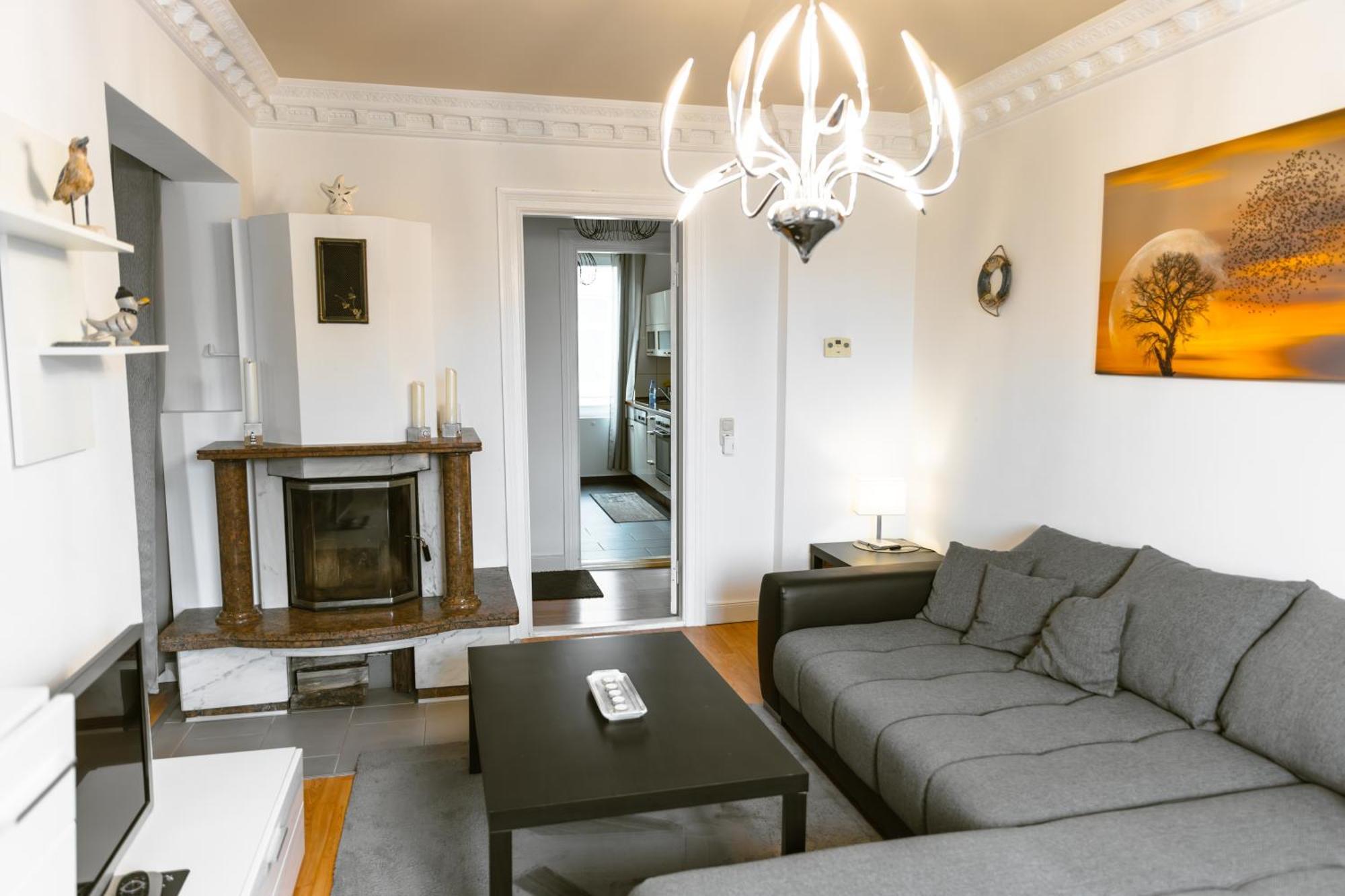 Exklusives Apartment Im Historischen Wohnhaus Mit Kamin, Bad & Viel Platz Bremerhaven Eksteriør billede